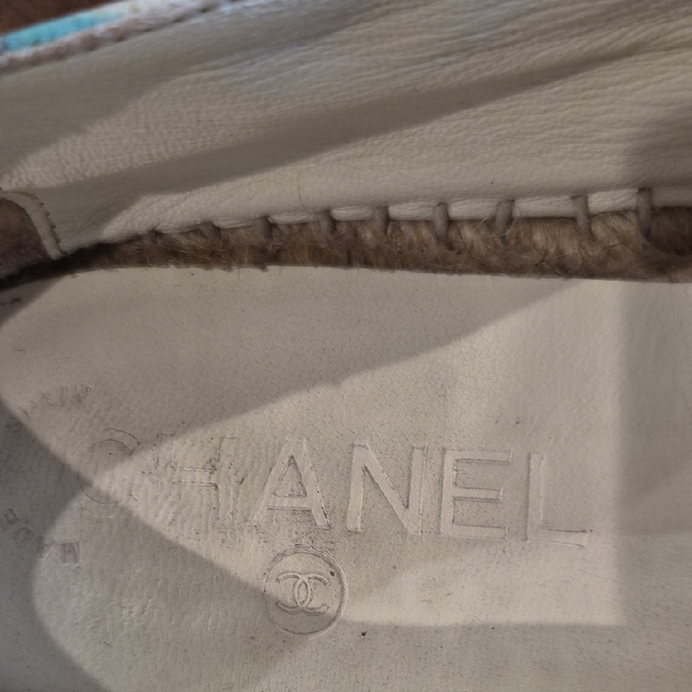 CHANEL Multicolor Canvas Espadrilles with Black Patent Toe - Picture 15 of 15